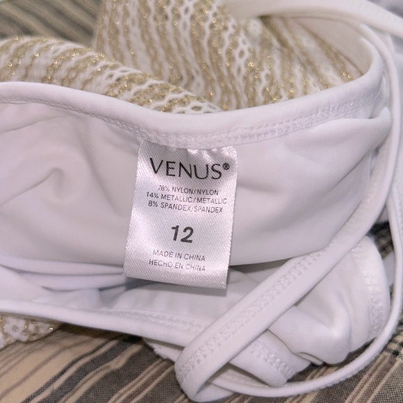 Gold one peice - Picture 5 of 6